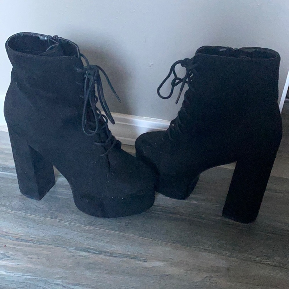 Forever 21 boot heels 7.5